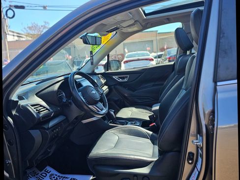 Used 2019 Subaru Forester Limited image 7