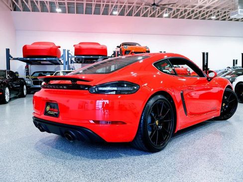 Used 2023 Porsche 718 Cayman GTS w/ GTS Interior Package RWD image 16