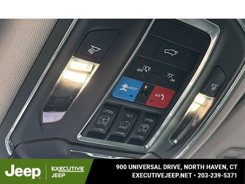 Used 2023 Jeep Grand Cherokee 4WD 4xe w/ Luxury Tech Group II image 23