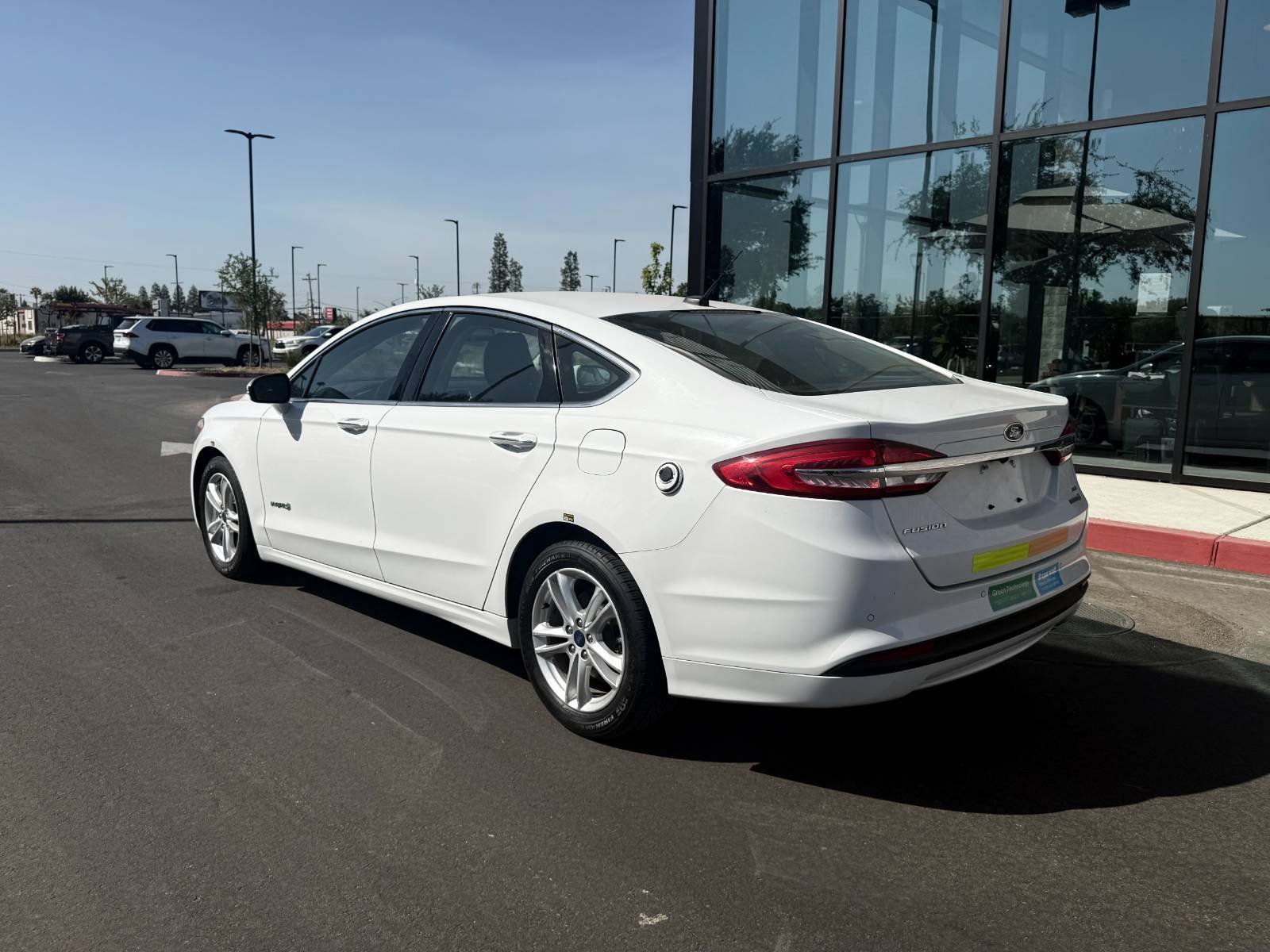 Used 2018 Ford Fusion SE w/ Equipment Group 602A FWD image 9
