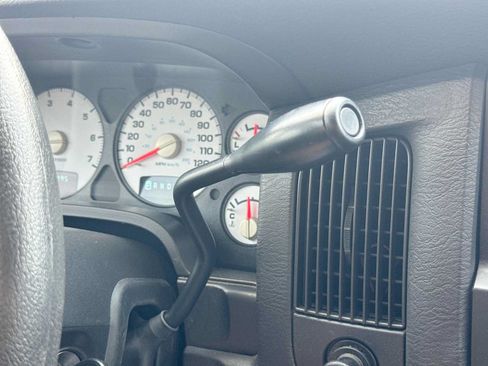 Used 2004 Dodge Ram 1500 Truck SLT w/ Sport Appearance Group AWD/4WD image 31