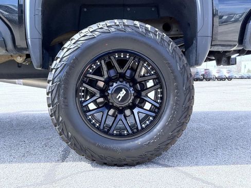 Used 2025 GMC Sierra 2500 Denali Ultimate image 23