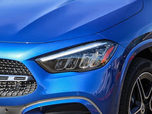 Certified 2025 Mercedes-Benz GLA 250 4MATIC image 8