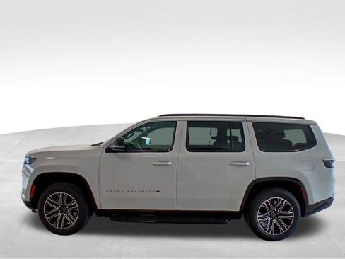 New 2026 Jeep Grand Wagoneer 4WD image 2