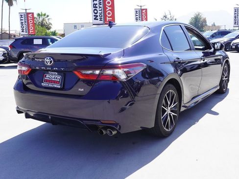 Used 2022 Toyota Camry SE w/ Convenience Package image 7