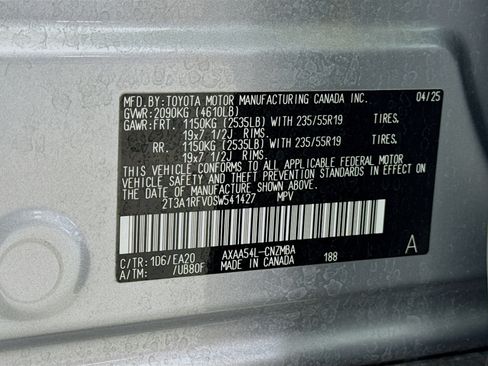 Certified 2025 Toyota RAV4 XLE Premium AWD/4WD image 32