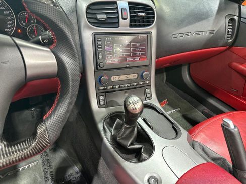 Used 2006 Chevrolet Corvette Convertible w/ Preferred Equipment Group RWD image 4