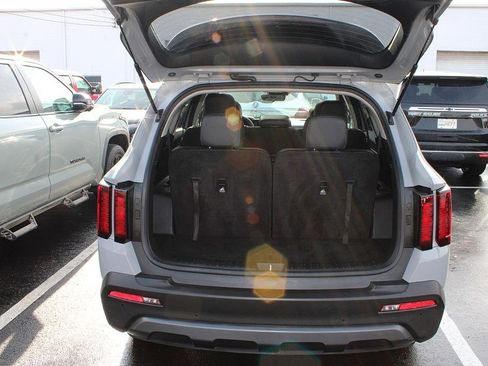 Used 2023 Kia Sorento S w/ Panoramic Sunroof Package image 41
