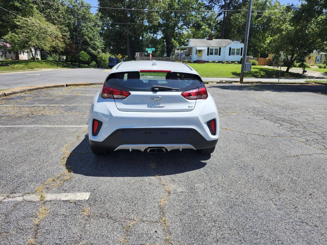 Used 2020 Hyundai Veloster 2.0 FWD image 11