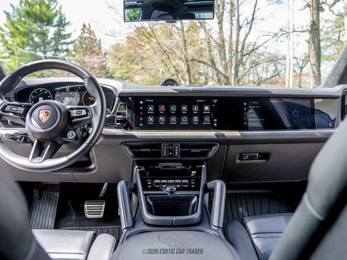 Used 2024 Porsche Cayenne S image 61