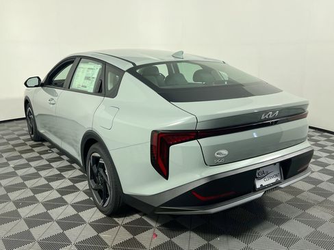 New 2025 Kia K4 EX image 7