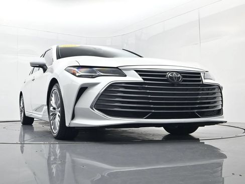 Used 2022 Toyota Avalon Limited w/ Advanced Safety Package FWD image 53