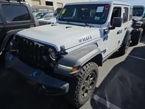 Used 2023 Jeep Wrangler Unlimited image 2