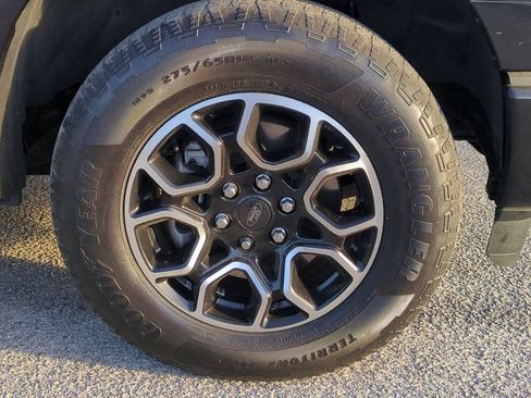 Used 2022 Ford F150 XLT w/ Equipment Group 302A High AWD/4WD image 11