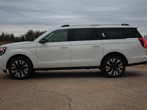 New 2025 Ford Expedition Max Platinum w/ Platinum Ultimate Package image 5