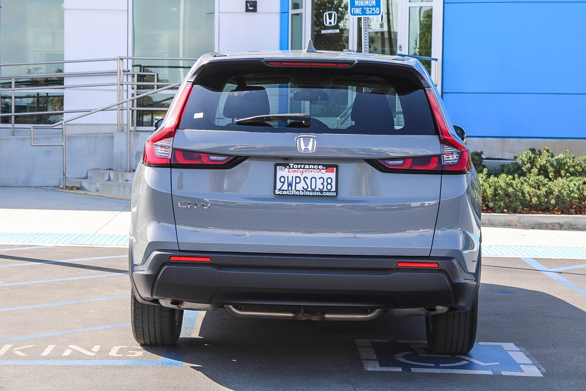 Used 2024 Honda CR-V EX image 8