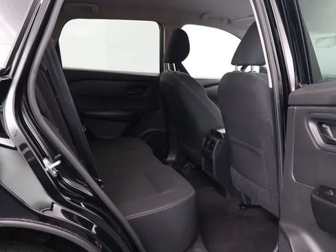 Used 2024 Nissan Rogue S AWD/4WD image 15