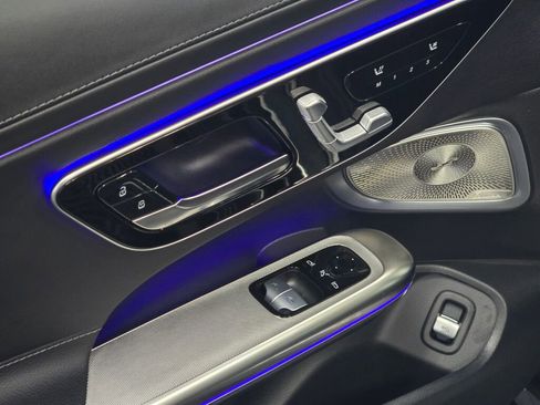 Used 2025 Mercedes-Benz CLE 300 4MATIC Coupe image 33