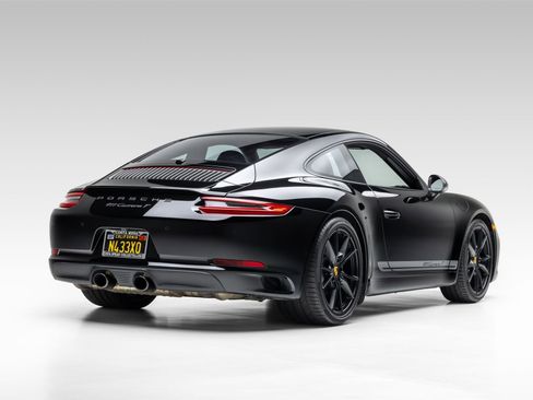 Used 2019 Porsche 911 Carrera image 11
