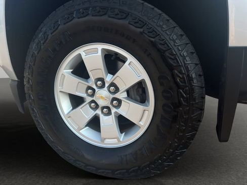 Used 2019 Chevrolet Colorado W/T w/ WT Convenience Package AWD/4WD image 21