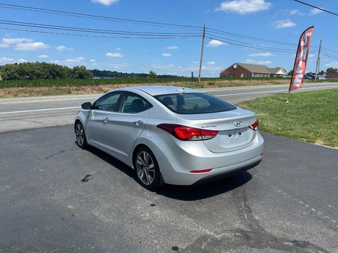 Used 2015 Hyundai Elantra Limited image 9