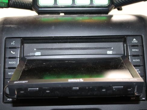 Used 2018 Jeep Wrangler Unlimited Sport S image 31