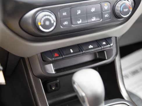 Certified 2022 Chevrolet Colorado W/T image 16