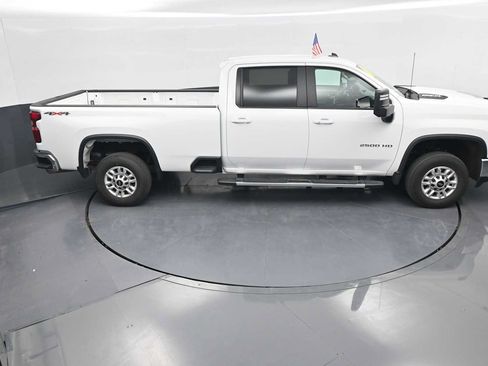 Used 2025 Chevrolet Silverado 2500 LT w/ Convenience Package AWD/4WD image 32