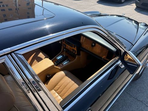 Used 1987 Jaguar XJ6 RWD image 6