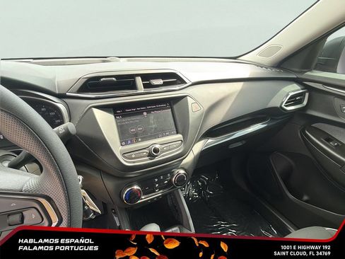 Used 2023 Chevrolet TrailBlazer LS FWD image 19