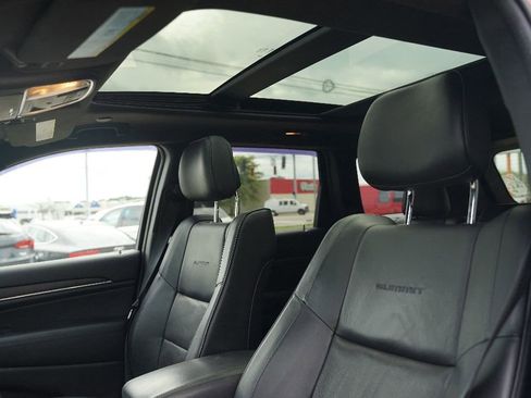 Used 2015 Jeep Grand Cherokee Summit image 9