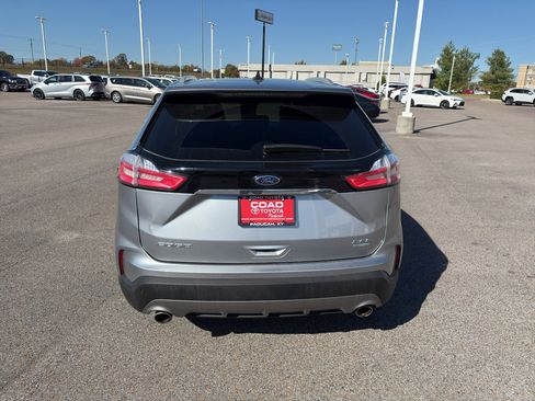 Used 2020 Ford Edge SEL w/ Convenience Package image 4