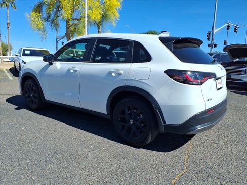 Used 2023 Honda HR-V Sport image 7
