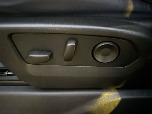 Used 2024 Chevrolet Silverado 1500 High Country w/ Technology Package image 12