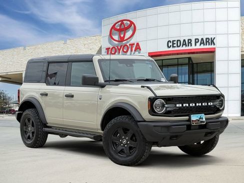 Used 2025 Ford Bronco Big Bend AWD/4WD image 1
