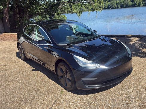 Used 2020 Tesla Model 3 Long Range AWD/4WD image 2