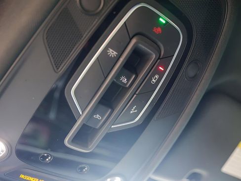 Used 2021 Audi Q8 Premium Plus image 24