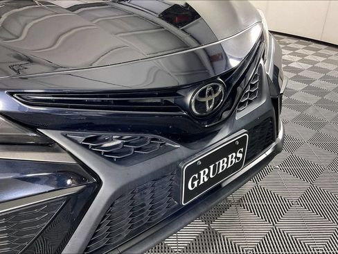 Used 2022 Toyota Camry SE FWD image 36