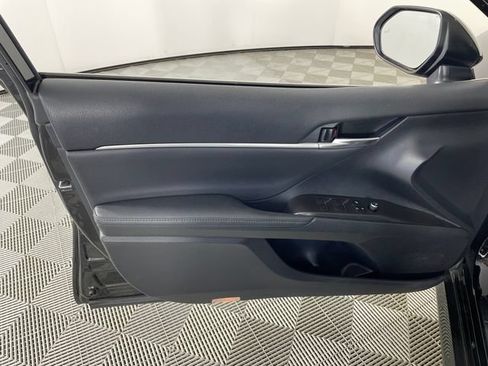 Used 2023 Toyota Camry XLE w/ Navigation Package FWD image 11