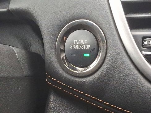 Certified 2022 Chevrolet Trax LT w/ LT Convenience Package image 25