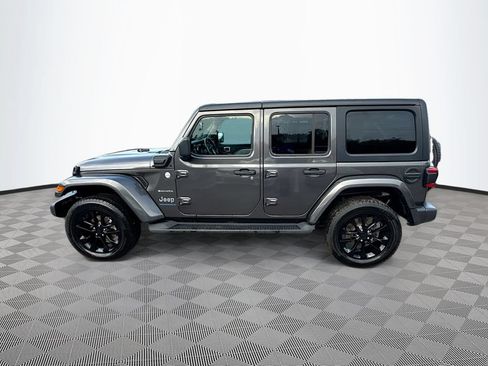 Used 2023 Jeep Wrangler Unlimited Sahara w/ Cold Weather Group AWD/4WD image 9