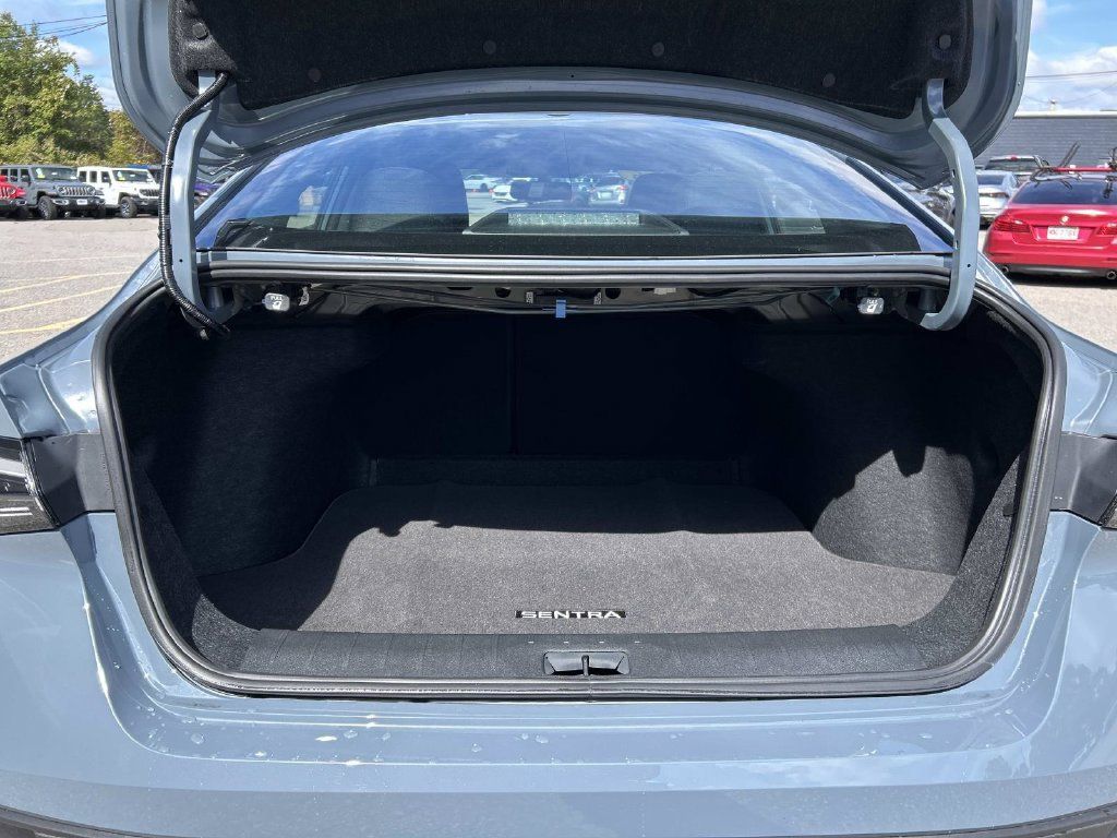 Certified 2026 Nissan Sentra SV w/ SV Convenience Package FWD image 11