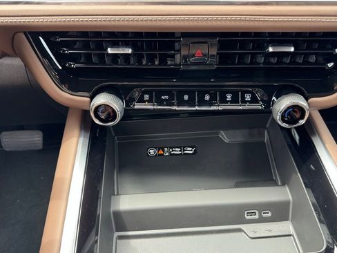 New 2026 Chevrolet Tahoe High Country RWD image 32