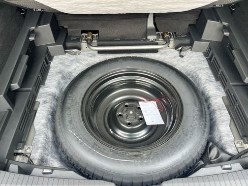 Certified 2024 Nissan Rogue SV w/ SV Premium Package image 38