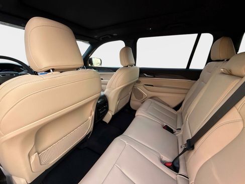 New 2026 Jeep Grand Cherokee L Limited AWD/4WD image 18