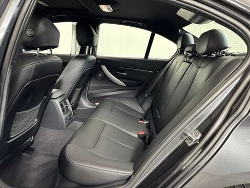 Used 2017 BMW 340i xDrive Sedan AWD/4WD image 19