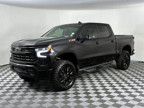 Used 2025 Chevrolet Silverado 1500 RST w/ Z71 Off-Road Package image 6