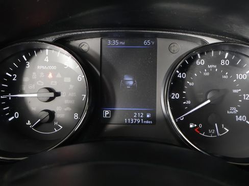 Used 2018 Nissan Rogue SV AWD/4WD image 38