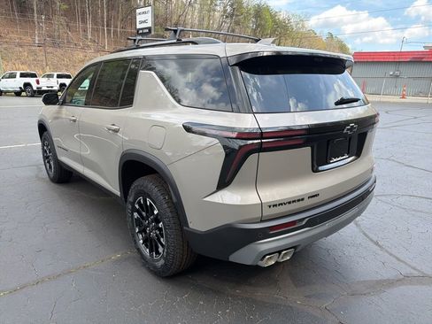 New 2026 Chevrolet Traverse Z71 image 2