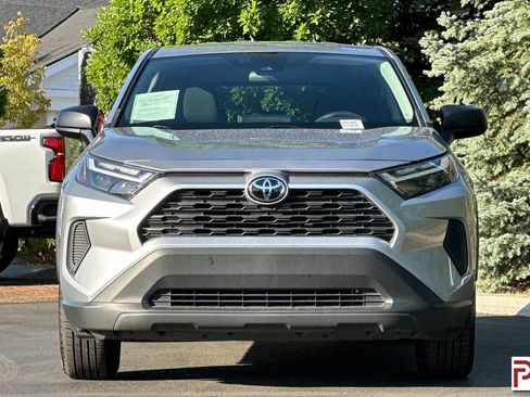 Used 2023 Toyota RAV4 LE image 9